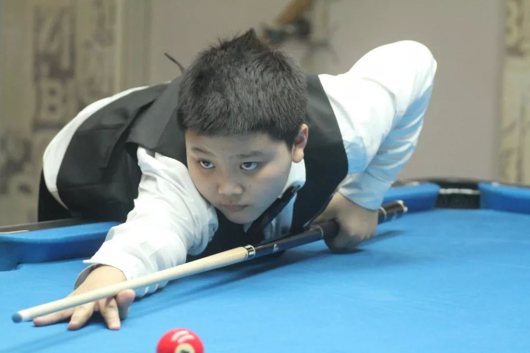 更显得尤为 更显得尤为