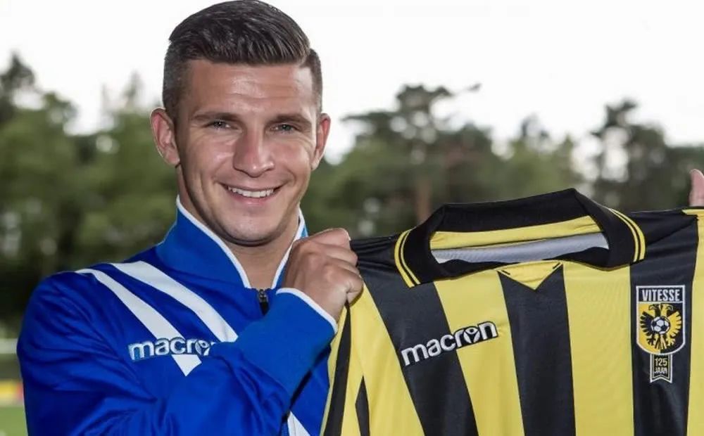 职屡屡写下 职屡屡写下